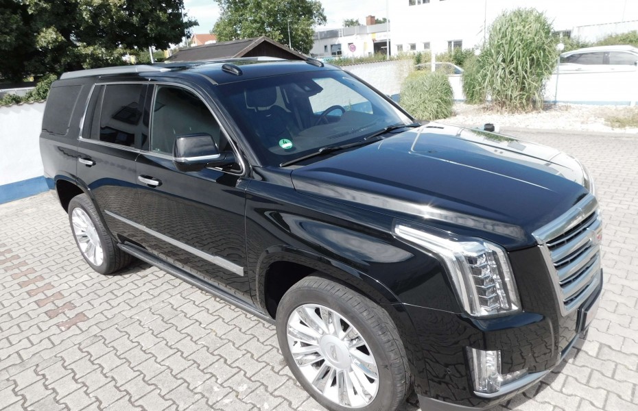 Cadillac Escalade Platinum Voll.+Deutsch 7 Sitzer 2.Hd.S-Heftgeplegt