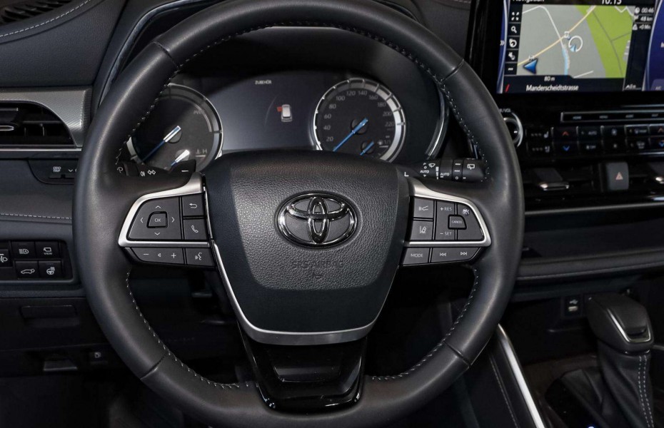 Toyota Highlander 2.5 Hybrid 4x4 Luxury NAVI HUD PDC Carplay