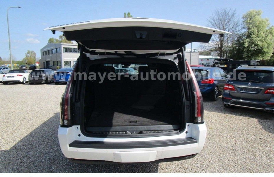 Cadillac Escalade Platinum ESV Europa NAVI Glasdach VOLL