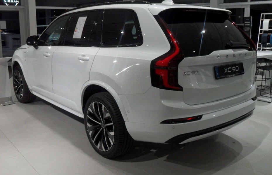 Volvo XC90 T8 Plus Dark AWD | Facelift