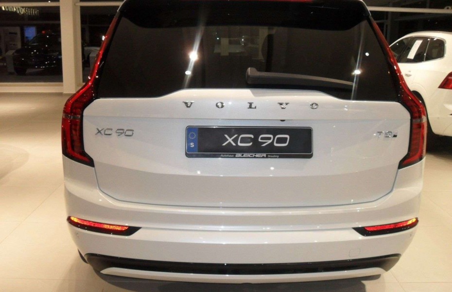 Volvo XC90 T8 Plus Dark AWD | Facelift