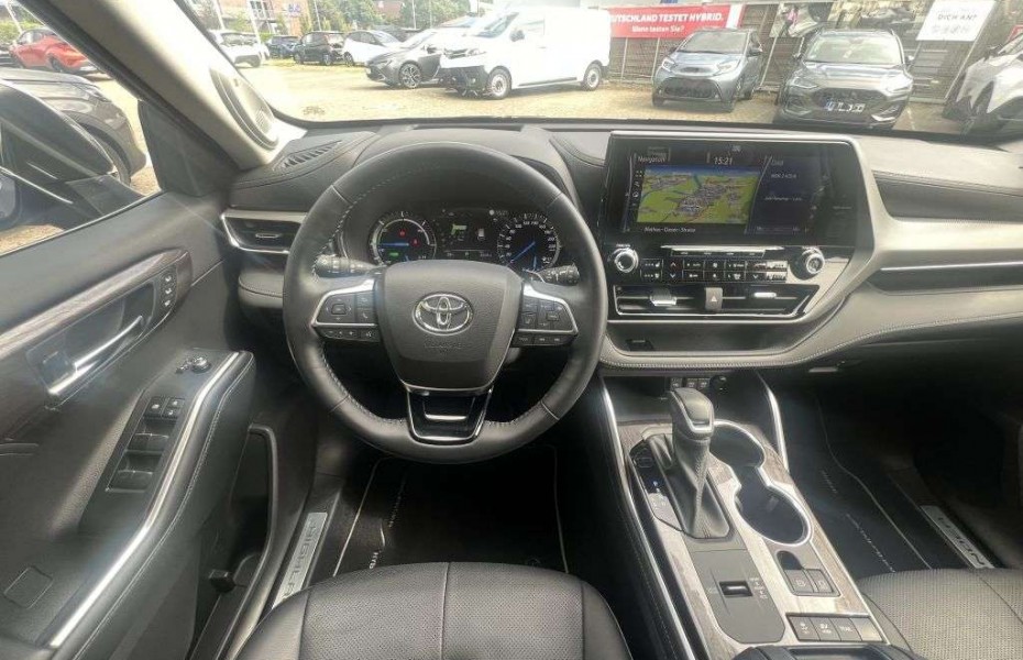 Toyota Highlander 2.5 Hybrid Luxury