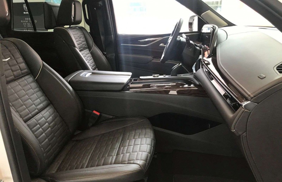 Cadillac Escalade Sport Platinum 6.2 V8  4x4