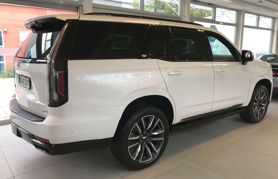 Cadillac Escalade Sport Platinum 6.2 V8  4x4