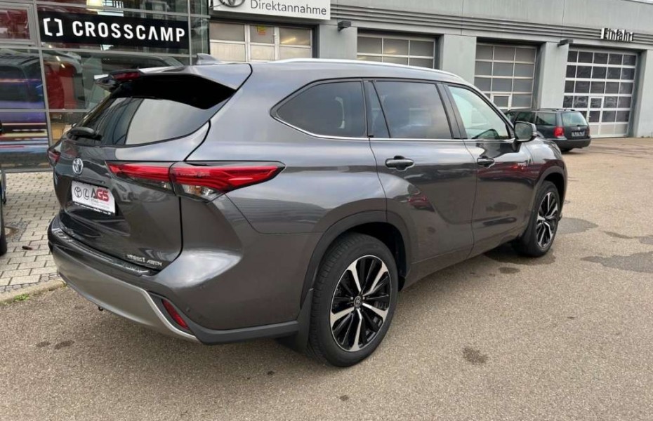 Toyota Highlander 2.5-l Hybrid Luxury 8-Fach Bereift Pano