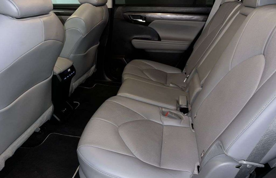 Toyota Highlander 2.5 Hybrid Luxury 7-Si.,Navi,JBL,Leder,Sitzlüftung